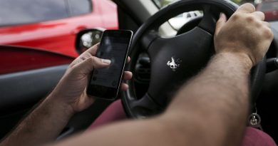 Maio Amarelo: associação alerta para riscos do celular ao volante